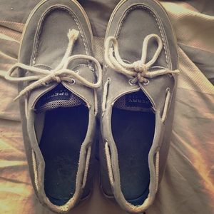 Grey blue sperrys